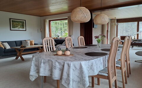 Wildemor - 30Km from the Sea: Mobilia, Interior Design, Legna, Pavimentazione, Sedia, Tavolo, Pavimento, Cucina & Sala Da Pranzo Tavolo, Sala Da Pranzo, Soffitto