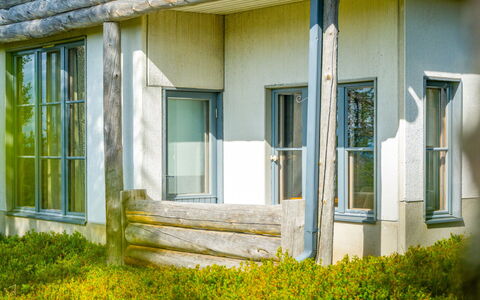 Rukatunturintie 8 G2: Arbusto, Casa, Villetta, Giardino, Estate, Finestra A Ghigliottina, Shade, Cortile, Landscaping, Raccordo