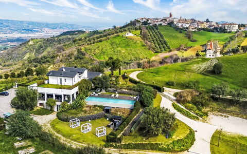 Idea 18: Paesaggio, Highland, Area Rurale, Hill Station, Visione Globale, Estate, Villaggio, Piantagione, Sobborgo, Paesino Di Montagna