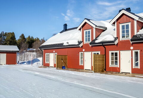 Svanhågna Gård: Legna, Villetta, Casa, Casa, Tetto, Raccordo, Inverno, Neve, Congelamento, Pendenza