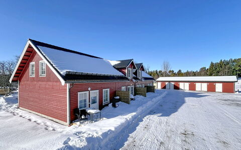 Svanhågna Gård: Legna, Villetta, Casa, Casa, Tetto, Raccordo, Inverno, Neve, Congelamento, Pendenza