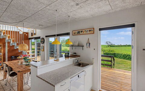 Angret - 380M from the Sea: Soffitto, Latifoglie, Cucina, Color Legno, Design, Sedia, Compensato, Controsoffitto, Pianta Della Casa, Cucina & Sala Da Pranzo Tavolo