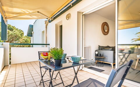 Argi Betean: Zona Residenziale, Casa, Casa, Porta, Appartamento, Sobborgo, Balcone, Cortile, Cortile, Driveway