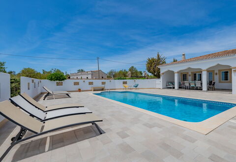 V4 Águia Vermelha: Blu, Piscina, Estate, Shade, Design, Villa, Hotel, Piastrella