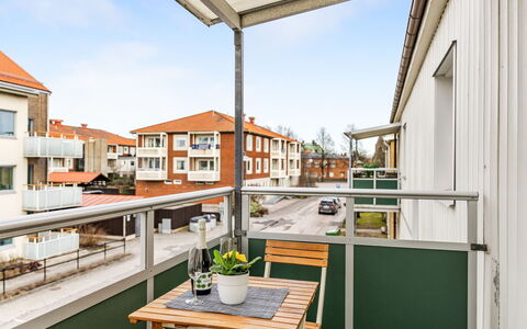 Alegränd: Zona Residenziale, Casa, Casa, Porta, Appartamento, Sobborgo, Balcone, Cortile, Cortile, Driveway
