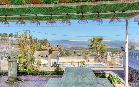 Abie: Ricorrere, Piscina, Shade, Eco Hotel, Hacienda, Vaso Di Fiori, Pianta Della Casa, Villa, Struttura Esterna