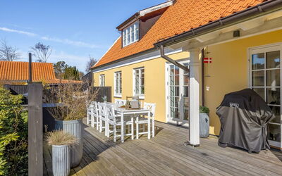 Etje - 650M from the Sea