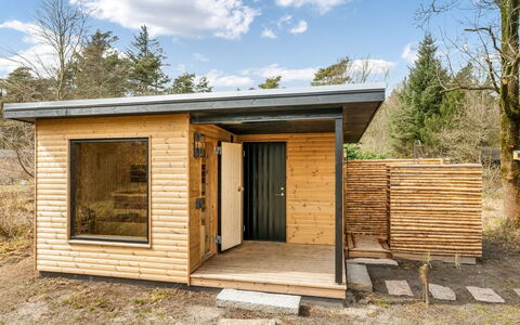 Anu - 2Km to the Fjord: Mobilia, Legna, Interior Design, Pavimentazione, Pavimento, Sedia, Camera, Soffitto, Soggiorno, Appartamento