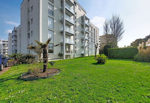 Le Colibri: Costruzione, Zona Residenziale, Appartamento, Città, Facciata, Quartiere, Condominio, Architettura, Casa, Urban Design