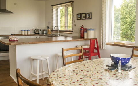 Coig Deug: Appartamento, Condominio, Inverno, Paesino Di Montagna, Neve