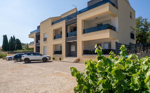 Poreč Funtana 104: Appartamento, Condominio, Inverno, Paesino Di Montagna, Neve