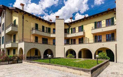 Casa Carla: Appartamento, Condominio, Inverno, Paesino Di Montagna, Neve