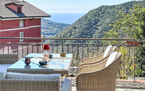 Canepa: Mobilia, Mobili Da Esterno, Sedia, Portico, Balcone, Tavolo Esterno, Deck, Ricorrere, Catena Montuosa, Eco Hotel