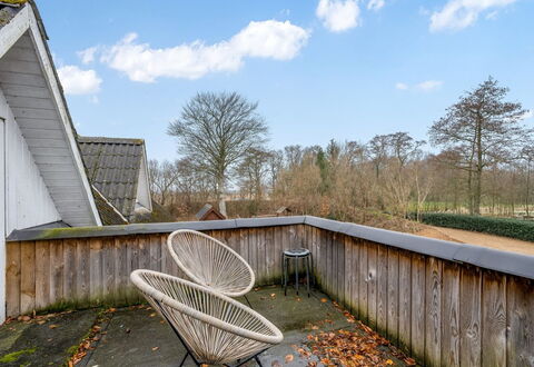 Blaguna - 9Km to the Fjord: Legna, Latifoglie, Plank, Backyard, Materiali Naturali, Giardino, Color Legno, Cortile, Landscaping, Compensato