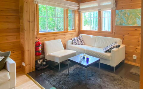 Aurinko Vanaja: Legna, Interior Design, Pavimentazione, Pavimento, Mobilia, Soffitto, Casa, Divano, Appartamento, Soggiorno