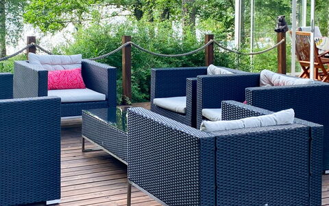 Aurinko Vanaja: Mobilia, Mobili Da Esterno, Sedia, Giardino, Tavolo Esterno, Di Vimini, Terrazza, Materiali Naturali, Bracciolo, Cortile