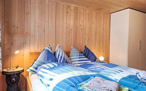 Haus Margrittli: Interior Design, Legna, Mobilia, Camera Da Letto, Soffitto, Pavimentazione, Pavimento, Camera, Letto, Illuminazione