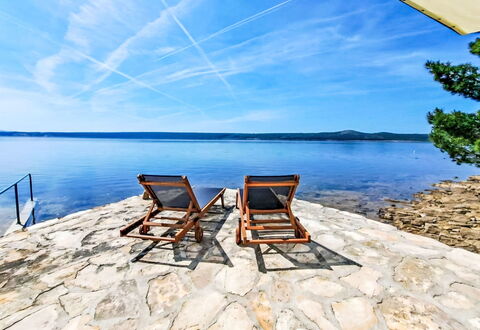 Beach House Suzi: Piscina, Appartamento, Ricorrere, Balcone, Condominio, Shade, Eco Hotel, Hotel, Resort Citta '