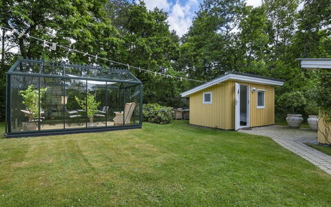 Holmsten - 250M to the Fjord: Mobilia, Legna, Interior Design, Pavimentazione, Pavimento, Sedia, Camera, Soffitto, Soggiorno, Appartamento