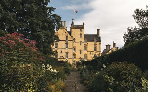 Innes House: Castello, Estate, Architettura Medievale, Dimora, Palazzo, Una Casa Maestosa, Casa Storica, Monastero