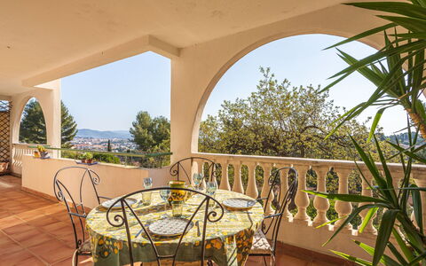 Hyères 637: Ricorrere, Piscina, Hotel, Resort Citta ', Località Balneare, Hacienda, Terme, Tropici, Villa