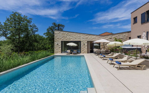 La Mari: Piscina, Architettura, Casa, Materiale Composito, Estate, Ricorrere, Villa, Eco Hotel, Landscaping, Agriturismo