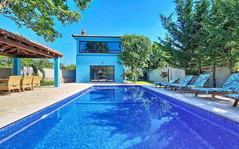 Lino: Blu, Piscina, Acqua, Ricorrere, Materiale Composito, Eco Hotel, Shade, Estate, Giochi D'Acqua, Villa