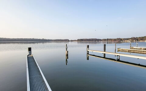 Bungalow am Grienericksee: Acqua, Risorse Idriche, Waterway, Orizzonte, Dock, Lago, Riflessione, Mattina, Canale