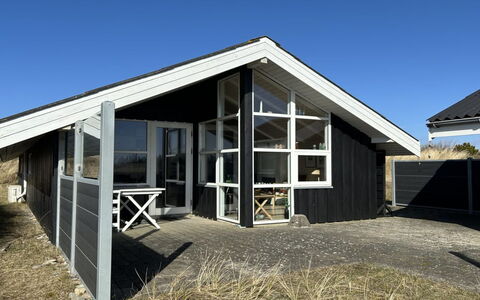 Fritza - 400M from the Sea: 