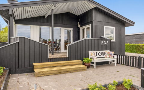 Danail - 250M from the Sea: Tetto, Casa, Casa, Villetta, Porta, Raccordo, Deck, Portico, Plank, Latifoglie