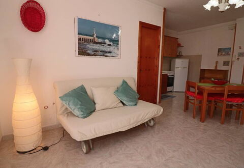 Myriam: Mobilia, Pavimentazione, Pavimento, Interior Design, Camera, Appartamento, Soggiorno, Divano, Sedia