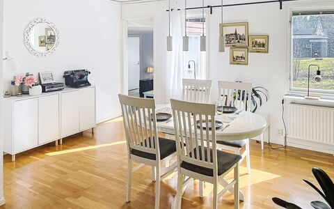Tallkotten: Mobilia, Pavimentazione, Interior Design, Pavimento, Legna, Sala Da Pranzo, Tavolo, Sedia, Cucina & Sala Da Pranzo Tavolo, Soffitto
