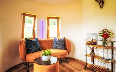 Boutique Tiny House: Legna, Interior Design, Color Legno, Latifoglie, Vernice, Pavimento In Legno, Soggiorno