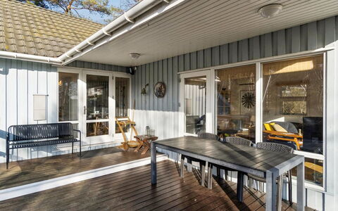Adde - 150M from the Sea: Legna, Casa, Porta, Portico, Raccordo, Materiale Composito, Deck, Villetta, Latifoglie, Shade