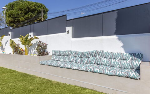Mi Capricho: Materiale Composito, Shade, Calcestruzzo, Giardino, Landscaping, Recinzione, Home Scherma, Erba Sintetica, Design