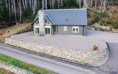 Glenmoriston Estate (2 Cottages)