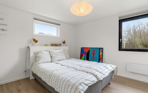 Arild - 700M from the Sea: Letto, Interior Design, Camera Da Letto, Mobilia, Legna, Soffitto, Pavimentazione, Lenzuolo, Bedding, Pavimento
