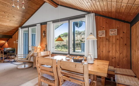 Flory - 400M from the Sea: Legna, Casa, Casa, Villetta, Porta, Soffitto, Latifoglie, Log Cabin, Portico, Color Legno