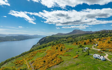 Bunloit Combi: Geografia Montane, Verde, Montagna, Collina, Paesaggio Naturale, Vegetazione, Highland, Paesaggio, Terreno, Natura Selvaggia