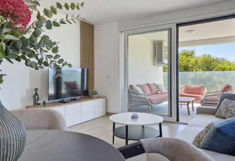 Apartman Lidija: Mobilia, Interior Design, Pavimentazione, Parete, Pavimento, Legna, Soffitto, Divano, Soggiorno, Casa