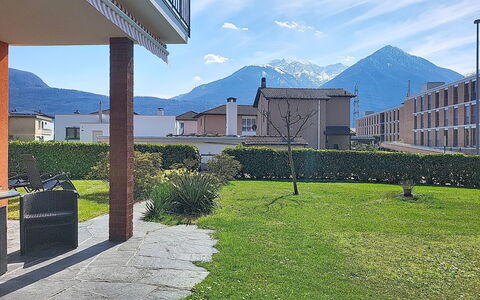 Sailor'S Home: Catena Montuosa, Prato, Giardino, Shade, Cresta, Cortile, Landscaping, Vertice, Alpi, Hedge