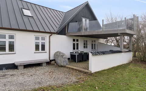 Strandulf - 1Km from the Sea: Mobilia, Legna, Interior Design, Pavimentazione, Pavimento, Sedia, Camera, Soffitto, Soggiorno, Appartamento