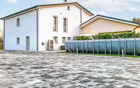 Mb Guest House: Pavimento, Pavimentazione, Materiale Composito, Calcestruzzo, Driveway, Piastrella, Design, Cobblestone, Flagstone, Cortile