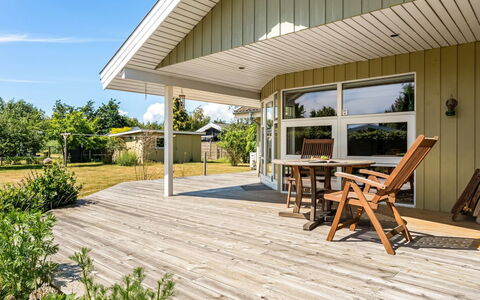 Alexis - 500M from the Sea: Legna, Portico, Casa, Latifoglie, Lotto, Plank, Deck, Villetta, Color Legno, Shade