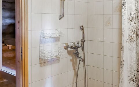 Sinikello: Bagno, Idraulico Fixture, Pavimentazione, Interior Design, Pavimento, Idraulico, Soffione Doccia, Doccia, Rubinetto, Camera