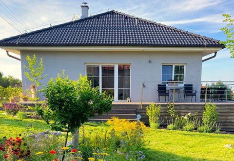 Svatá: Casa, Tetto, Casa, Zona Residenziale, Villetta, Lotto, Estate, Giardino, Agriturismo, Raccordo