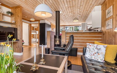 Eivi - 200M from the Sea