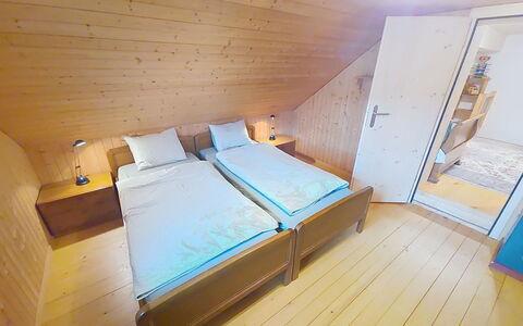 Rüttimätteli: Camera Da Letto, Pavimento, Pavimentazione, Legna, Letto, Interior Design, Pavimento In Legno, Camera, Lenzuolo, Bedding