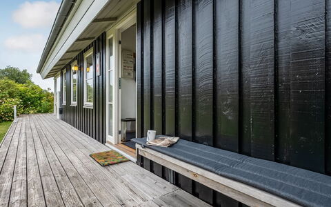 Hava - 250M from the Sea: Legna, Casa, Portico, Deck, Latifoglie, Tetto, Color Legno, Pavimento In Legno, Eco Hotel