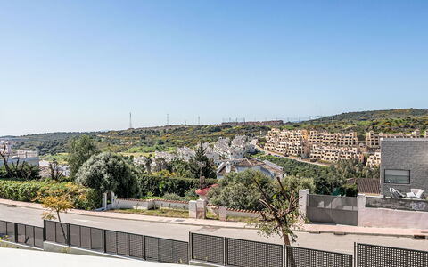 Habitat Valle Romano: Giorno, Urban Design, Recinzione, Balcone